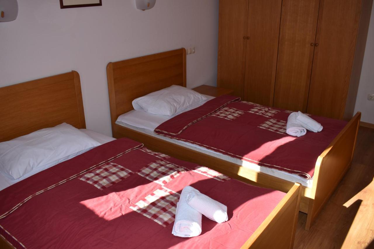 Aparthotel Snjezna Kraljica Stubicke Toplice Екстер'єр фото