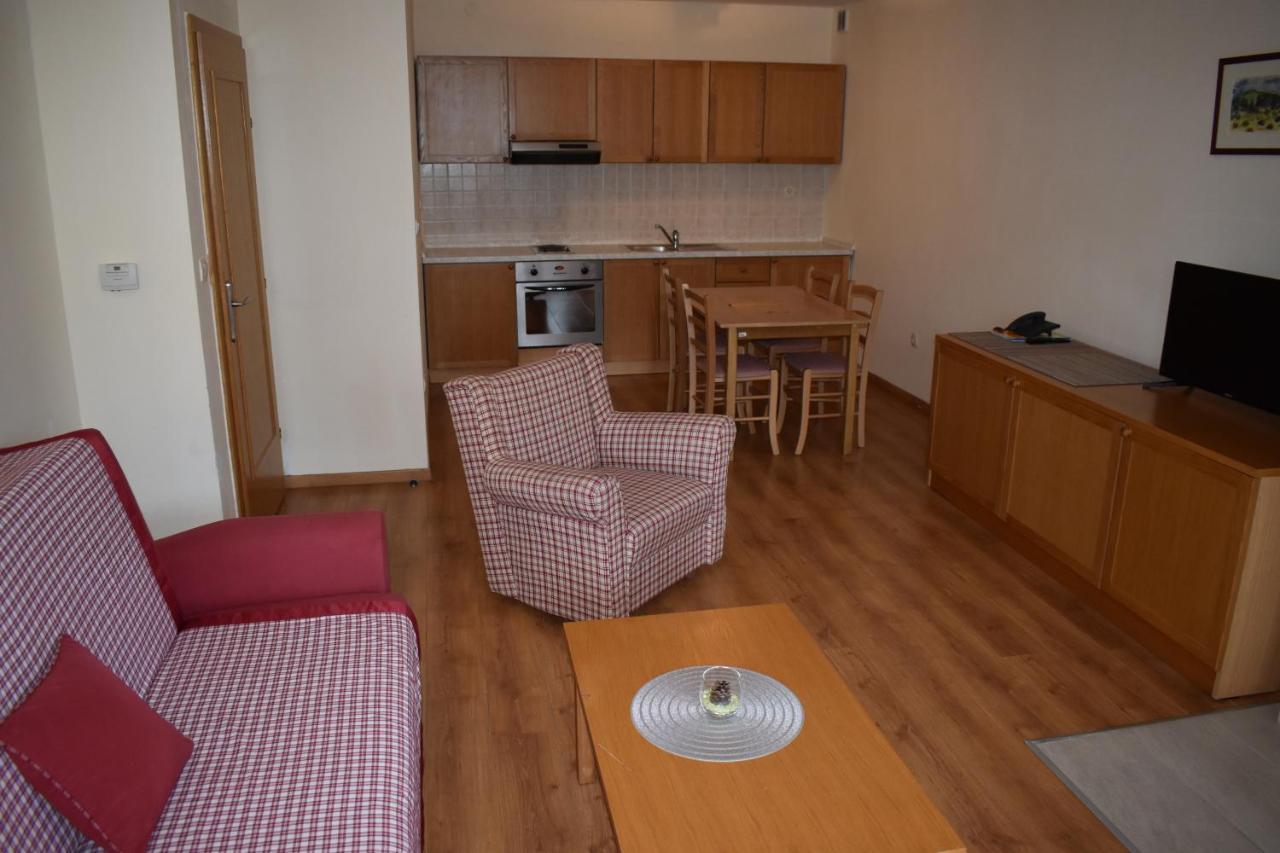 Aparthotel Snjezna Kraljica Stubicke Toplice Екстер'єр фото