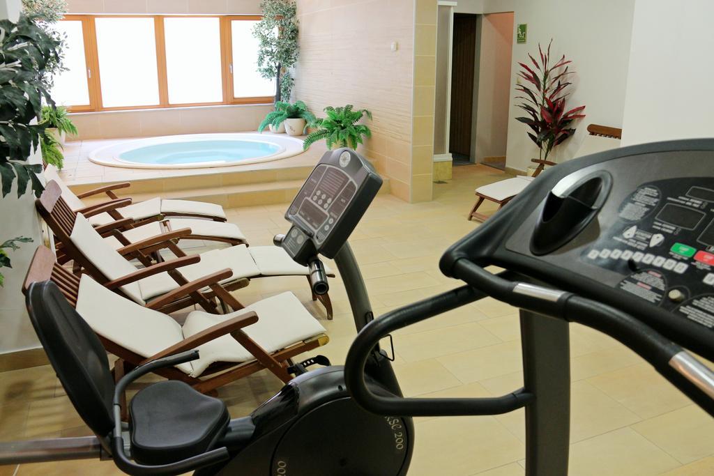 Aparthotel Snjezna Kraljica Stubicke Toplice Екстер'єр фото